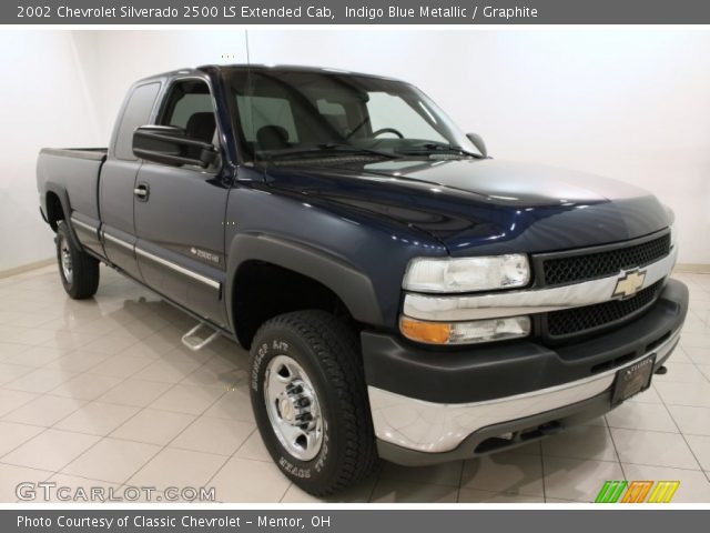 2002 Chevrolet Silverado 2500 LS Extended Cab in Indigo Blue Metallic
