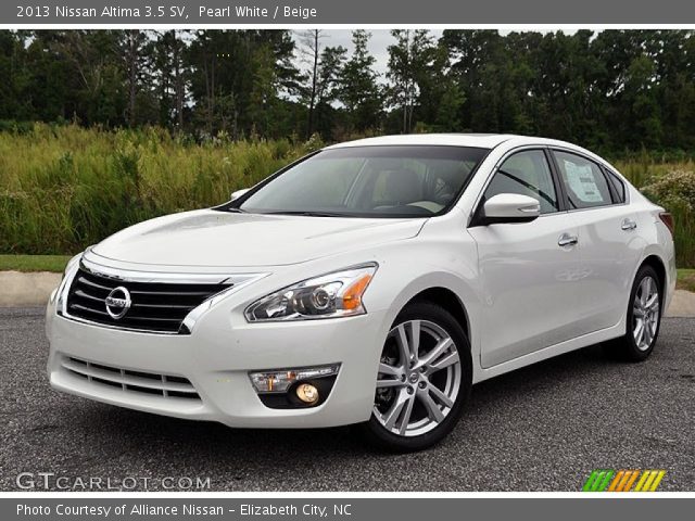 2013 Nissan Altima 3.5 SV in Pearl White