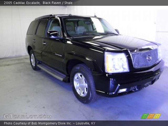 2005 Cadillac Escalade  in Black Raven