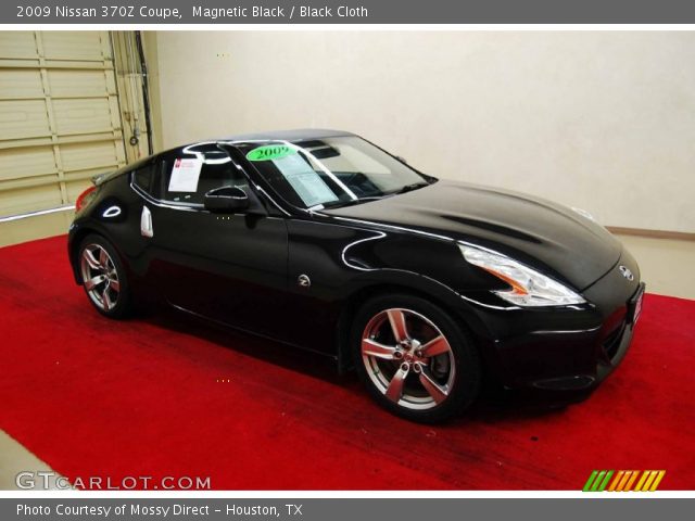 2009 Nissan 370Z Coupe in Magnetic Black