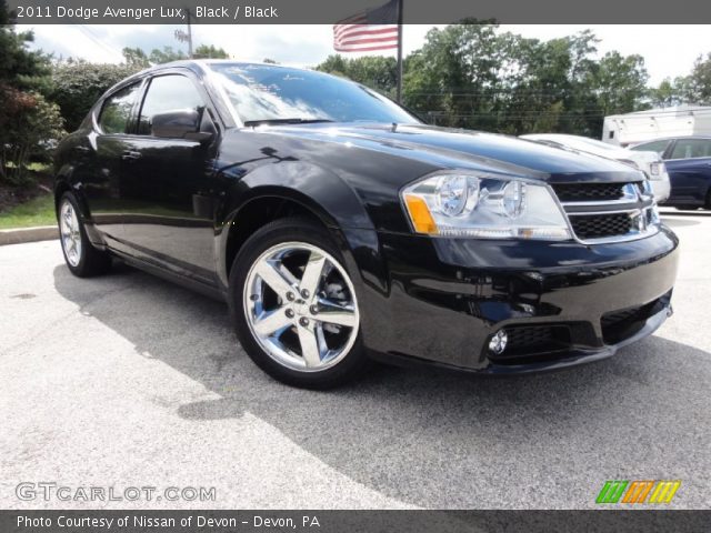 2011 Dodge Avenger Lux in Black