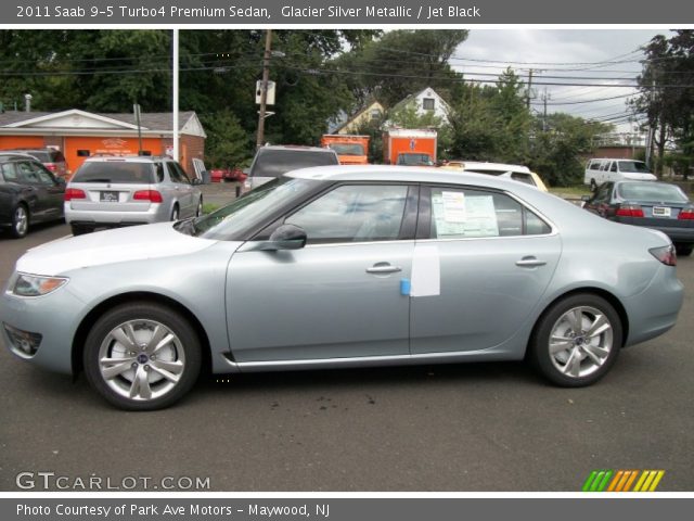 2011 Saab 9-5 Turbo4 Premium Sedan in Glacier Silver Metallic