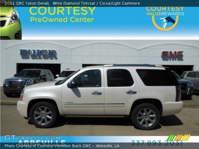 2011 GMC Yukon Denali in White Diamond Tintcoat