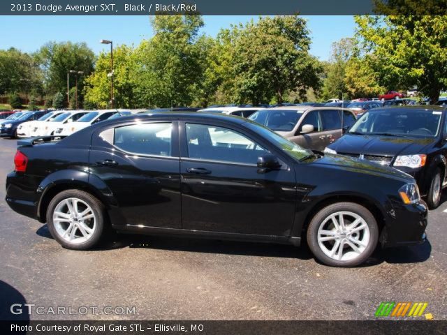 2013 Dodge Avenger SXT in Black