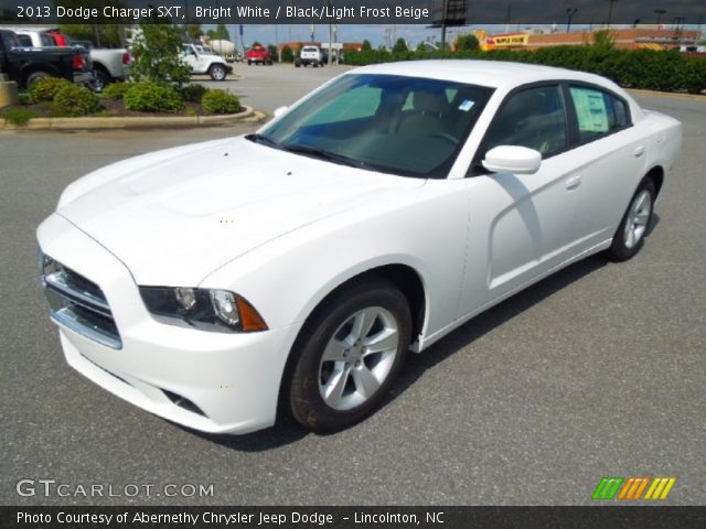2013 Dodge Charger SXT in Bright White
