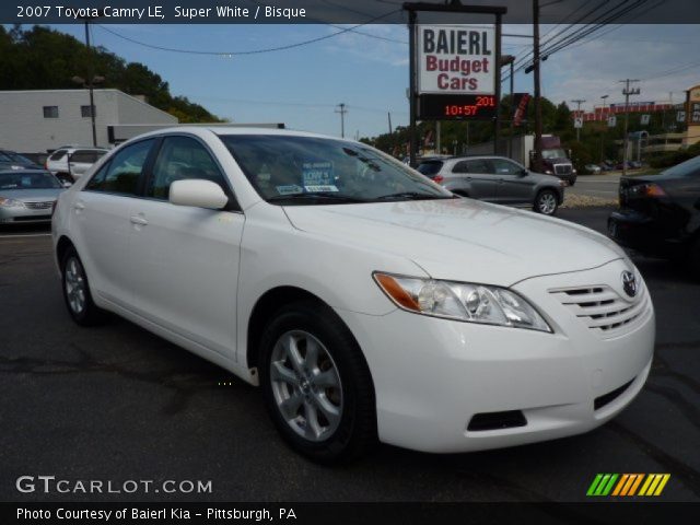 2007 Toyota Camry LE in Super White