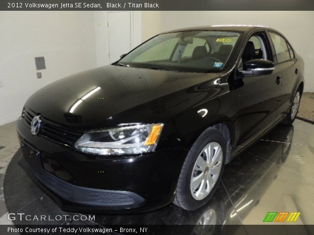 2012 Volkswagen Jetta SE Sedan in Black