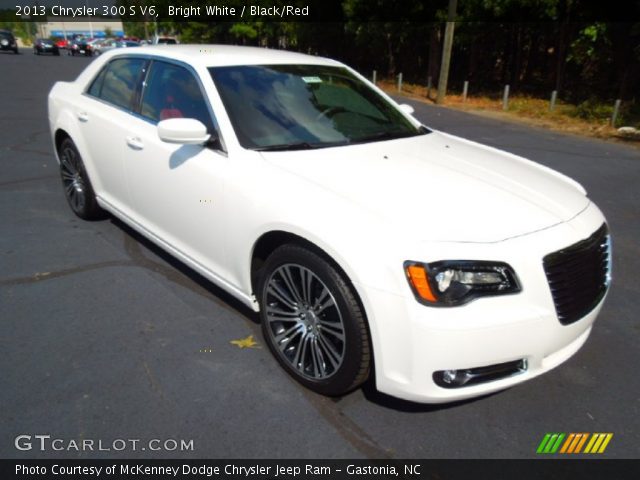 2013 Chrysler 300 S V6 in Bright White