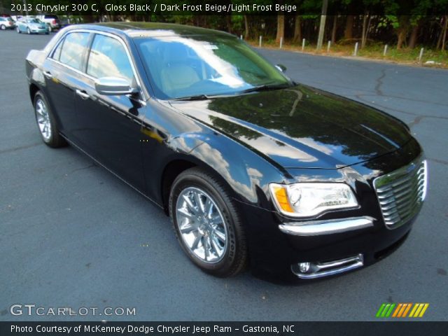 2013 Chrysler 300 C in Gloss Black