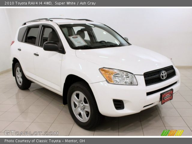 2010 Toyota RAV4 I4 4WD in Super White