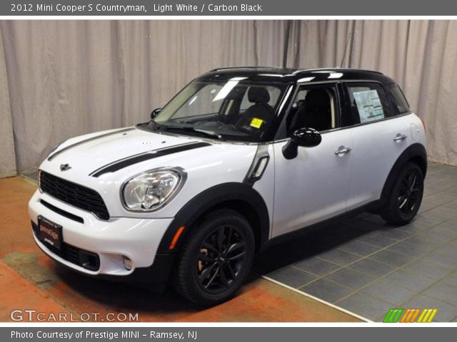 2012 Mini Cooper S Countryman in Light White
