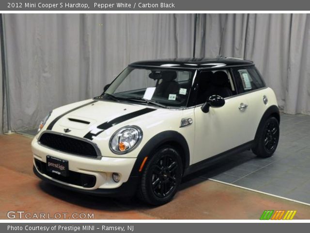2012 Mini Cooper S Hardtop in Pepper White
