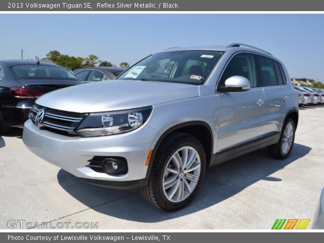2013 Volkswagen Tiguan SE in Reflex Silver Metallic