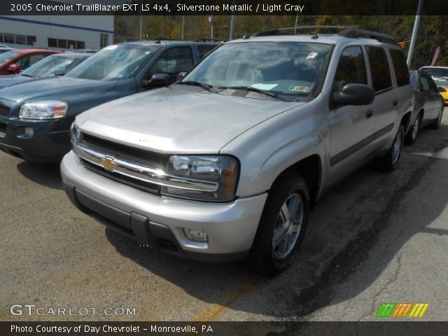 2005 Chevrolet TrailBlazer EXT LS 4x4 in Silverstone Metallic