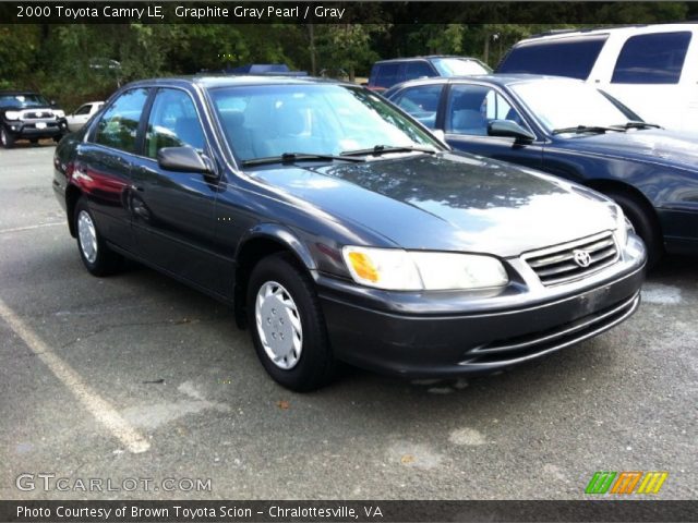 2000 Toyota Camry LE in Graphite Gray Pearl