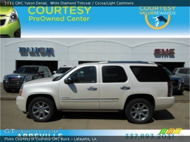 2011 GMC Yukon Denali in White Diamond Tintcoat