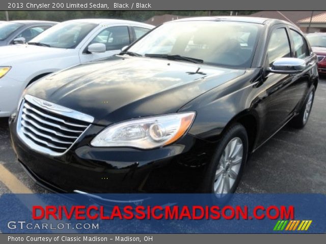 2013 Chrysler 200 Limited Sedan in Black
