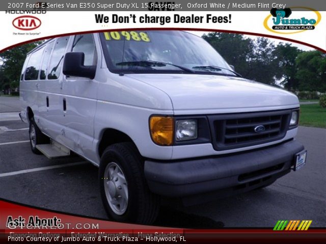 2007 Ford E Series Van E350 Super Duty XL 15 Passenger in Oxford White