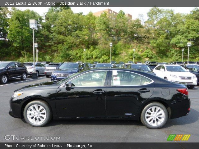 2013 Lexus ES 300h Hybrid in Obsidian Black