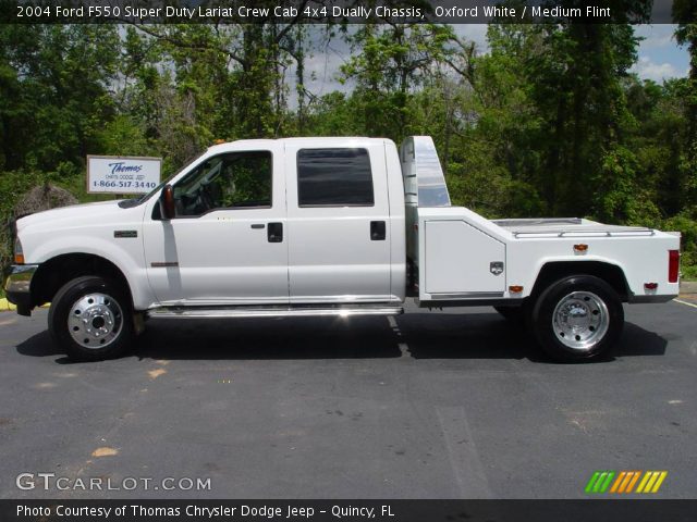 2004 Ford F550 Super Duty Lariat Crew Cab 4x4 Dually Chassis in Oxford White