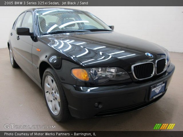 2005 BMW 3 Series 325xi Sedan in Jet Black