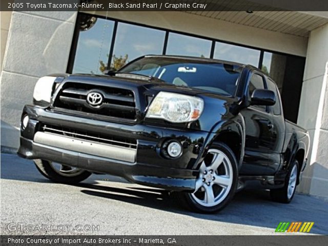 2005 Toyota Tacoma X-Runner in Black Sand Pearl