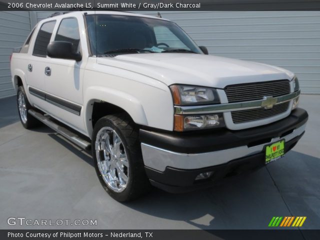 2006 Chevrolet Avalanche LS in Summit White