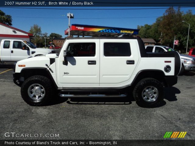 2007 Hummer H2 SUT in Birch White