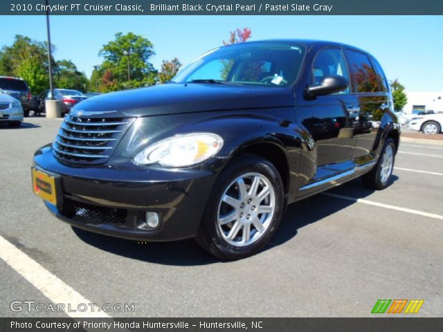 2010 Chrysler PT Cruiser Classic in Brilliant Black Crystal Pearl
