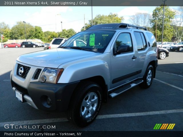 2011 Nissan Xterra S 4x4 in Silver Lightning