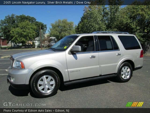 2005 Lincoln Navigator Luxury in Silver Birch Metallic