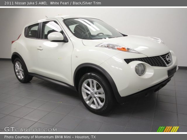 2011 Nissan Juke S AWD in White Pearl