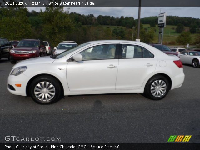 2011 Suzuki Kizashi S in White Water Pearl