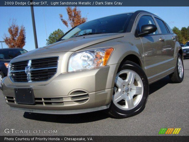2009 Dodge Caliber SXT in Light Sandstone Metallic