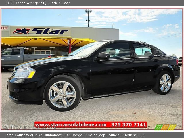 2012 Dodge Avenger SE in Black