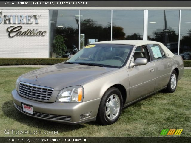 2004 Cadillac DeVille Sedan in Cashmere
