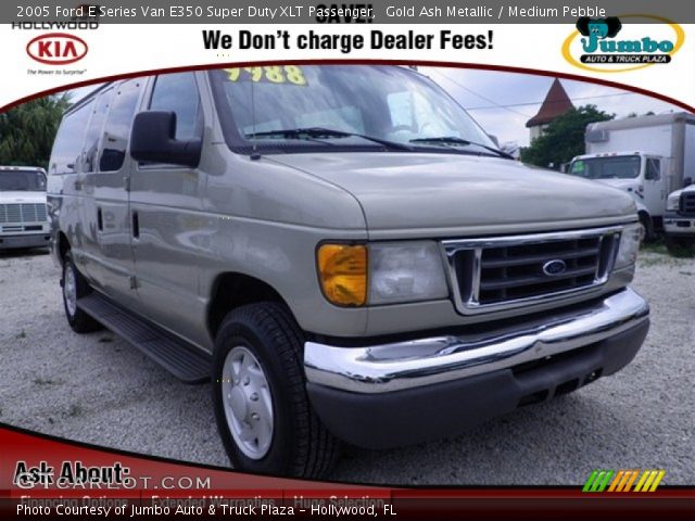 2005 Ford E Series Van E350 Super Duty XLT Passenger in Gold Ash Metallic