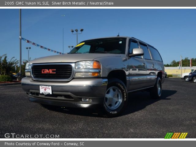 2005 GMC Yukon XL SLE in Silver Birch Metallic