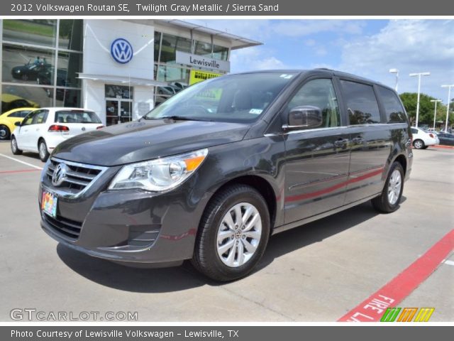 2012 Volkswagen Routan SE in Twilight Gray Metallic