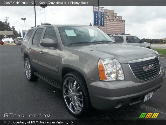 2007 GMC Yukon SLE in Steel Gray Metallic