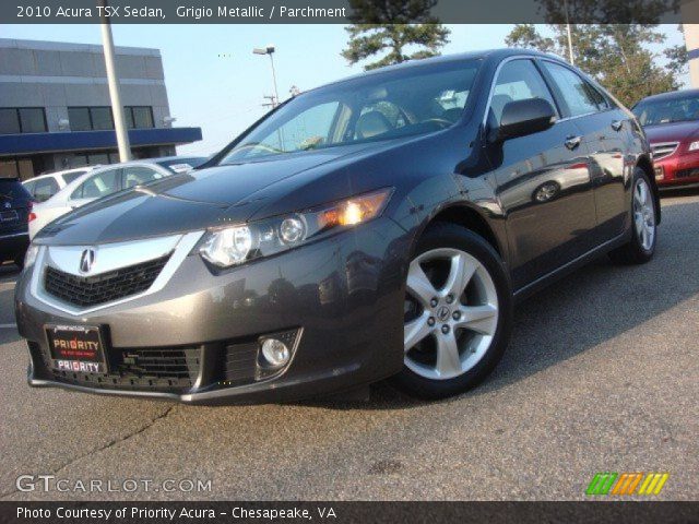 2010 Acura TSX Sedan in Grigio Metallic