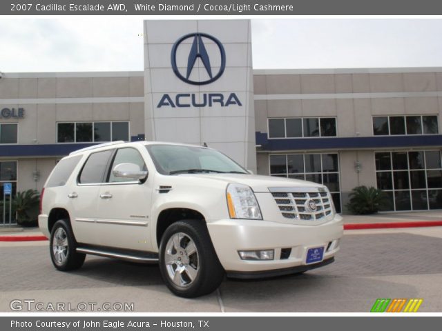 2007 Cadillac Escalade AWD in White Diamond