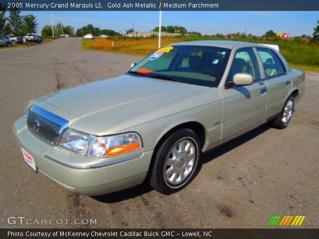 2005 Mercury Grand Marquis LS in Gold Ash Metallic