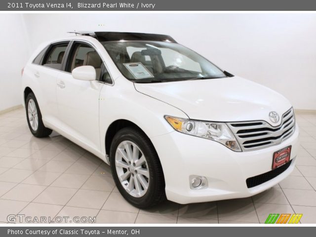 2011 Toyota Venza I4 in Blizzard Pearl White