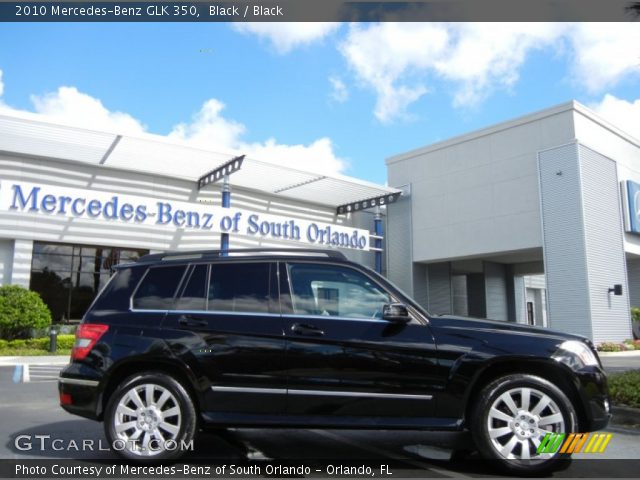 2010 Mercedes-Benz GLK 350 in Black