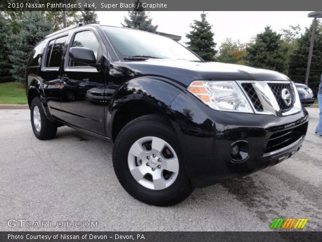 2010 Nissan Pathfinder S 4x4 in Super Black