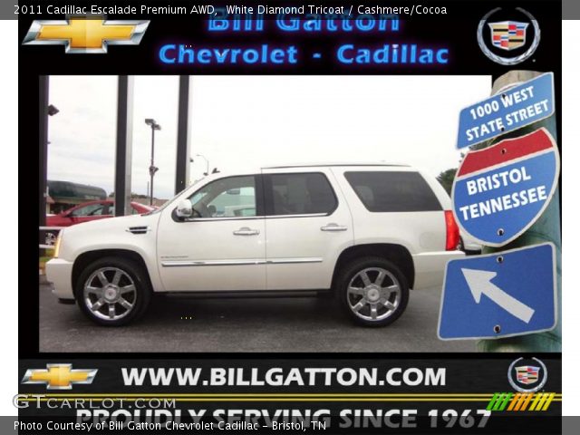 2011 Cadillac Escalade Premium AWD in White Diamond Tricoat