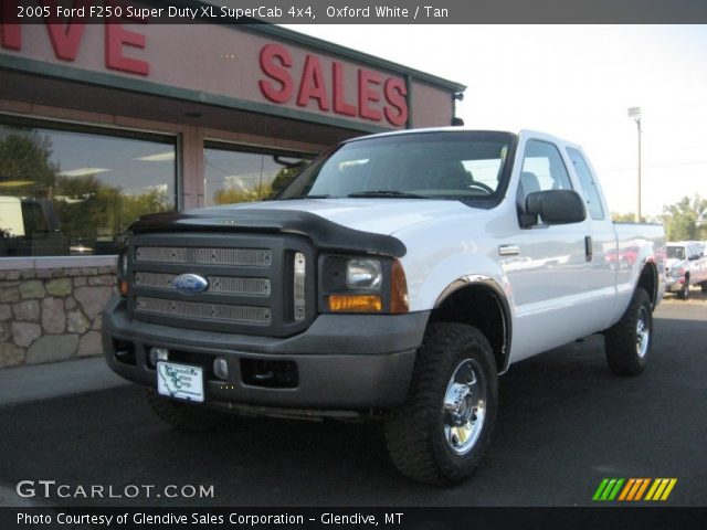 2005 Ford F250 Super Duty XL SuperCab 4x4 in Oxford White