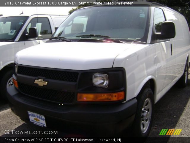 2013 Chevrolet Express 1500 Cargo Van in Summit White