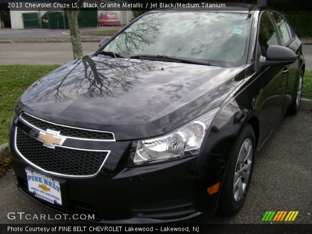 2013 Chevrolet Cruze LS in Black Granite Metallic